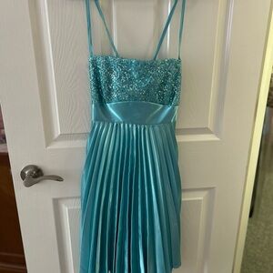 Elegant Blue Midi Dress